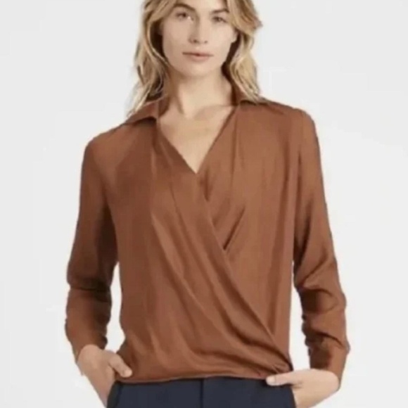 Banana Republic Tops - Banana Republic Women's Wrap Effect Surplice Blouse with Collar